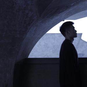 饭岛爱大战黑人90分钟
